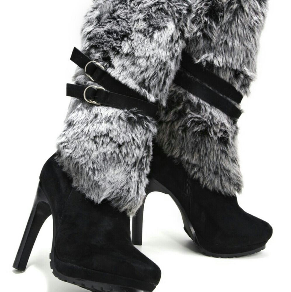 COPY - Boston Proper. Winter fox fur boots - Picture 5 of 5